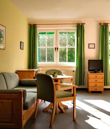 Buerger- Und Berggasthaus Szálloda Scheibenberg